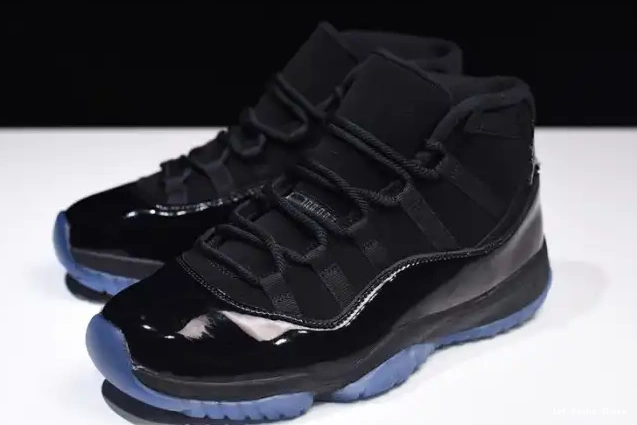 1st Kicks Jordan black 11 378037-005 Air Cap and Gown 0620